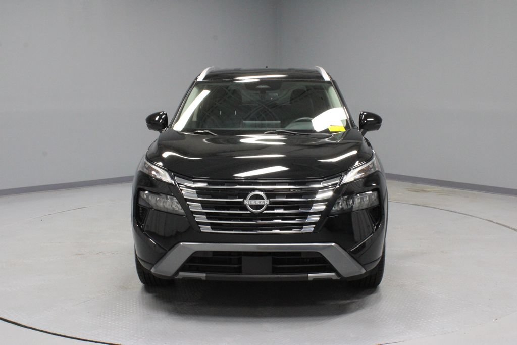 Used 2024 Nissan Rogue SL AWD/4WD image 5