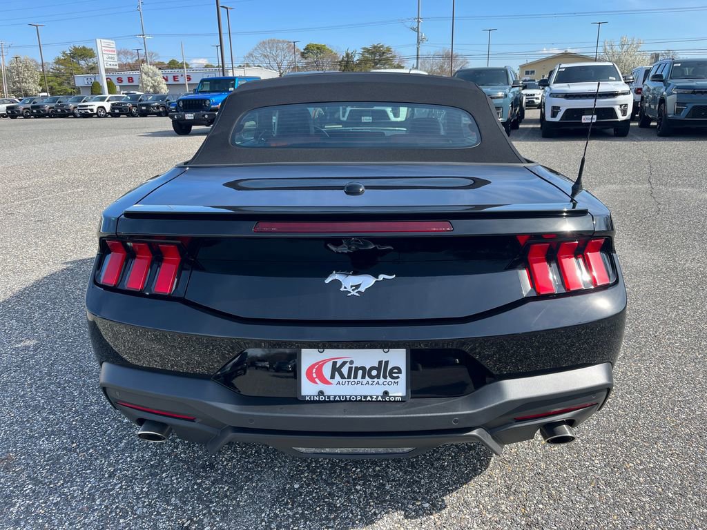 Certified 2025 Ford Mustang Premium image 4