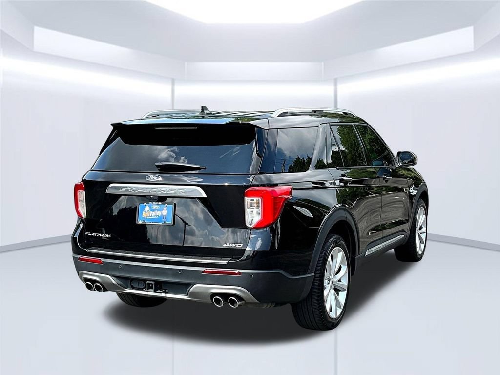 Certified 2024 Ford Explorer Platinum w/ Technology Package AWD/4WD image 8