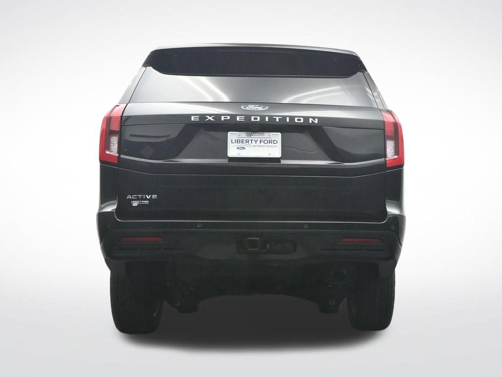 Certified 2025 Ford Expedition Active AWD/4WD image 36