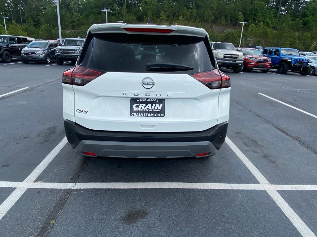 Used 2023 Nissan Rogue S FWD image 6