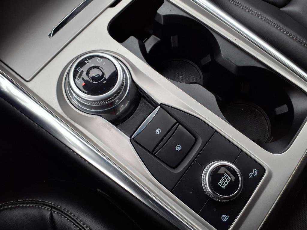 Certified 2022 Ford Explorer XLT w/ Equipment Group 202A image 26