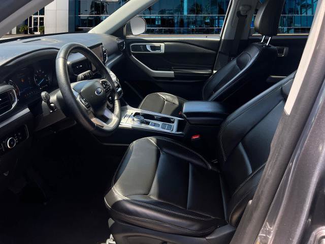 Certified 2023 Ford Explorer XLT w/ Equipment Group 202A RWD image 10