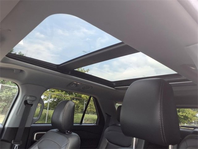 Certified 2023 Ford Explorer XLT w/ Equipment Group 202A image 15