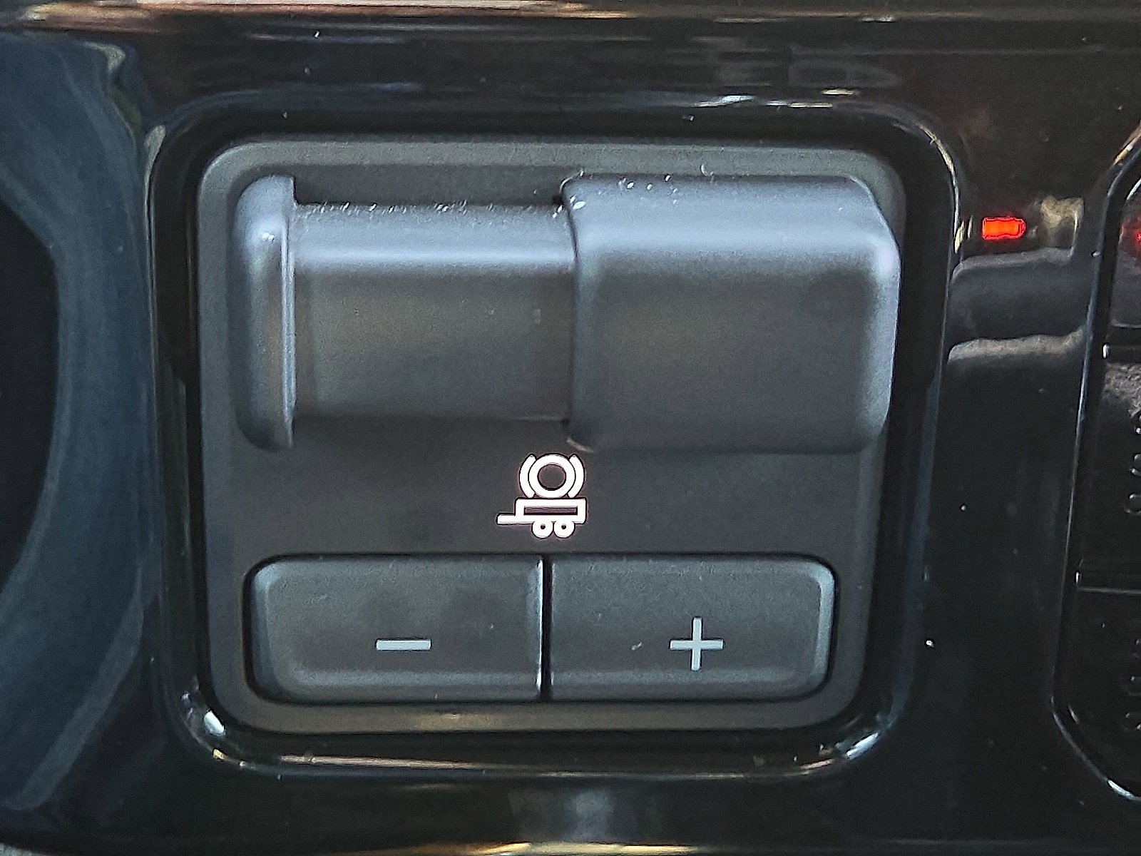 Used 2024 Chevrolet Silverado 1500 High Country w/ Technology Package image 17