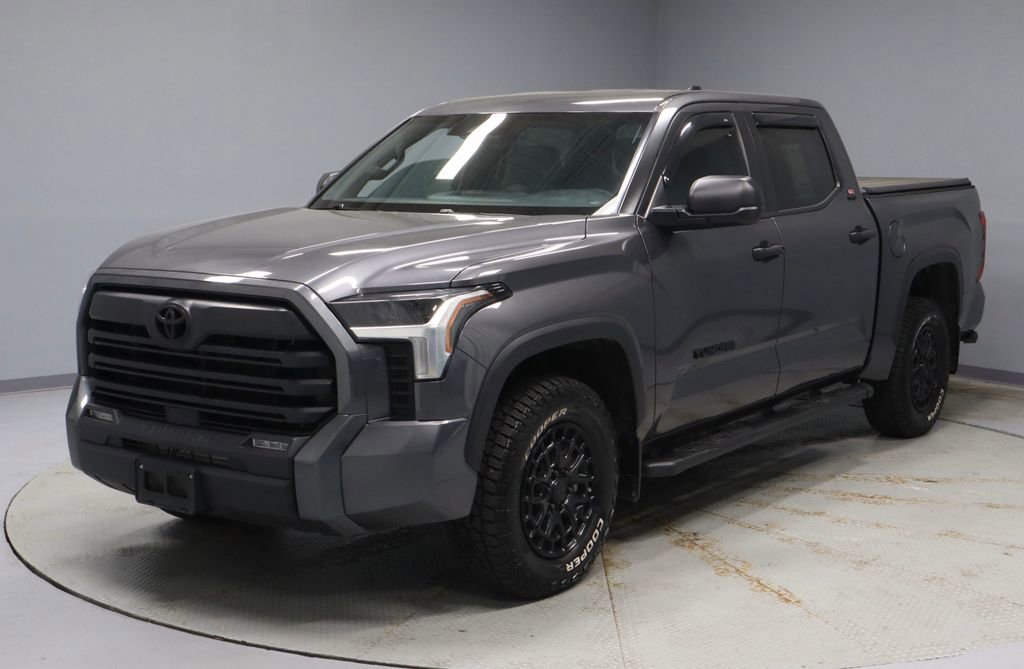 Used 2025 Toyota Tundra SR5 AWD/4WD image 7