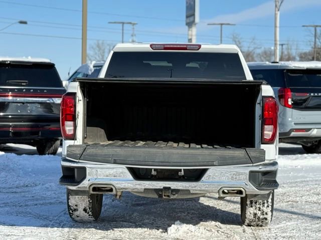 Used 2023 GMC Sierra 1500 SLE w/ X31 Off-Road Package image 9