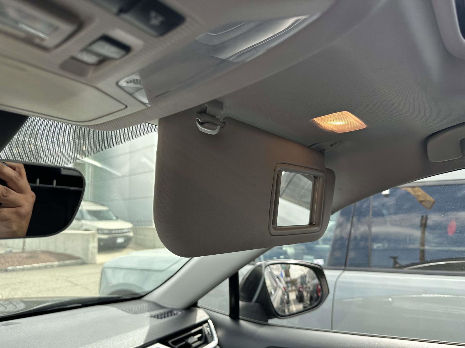 Used 2019 Toyota RAV4 XLE image 18