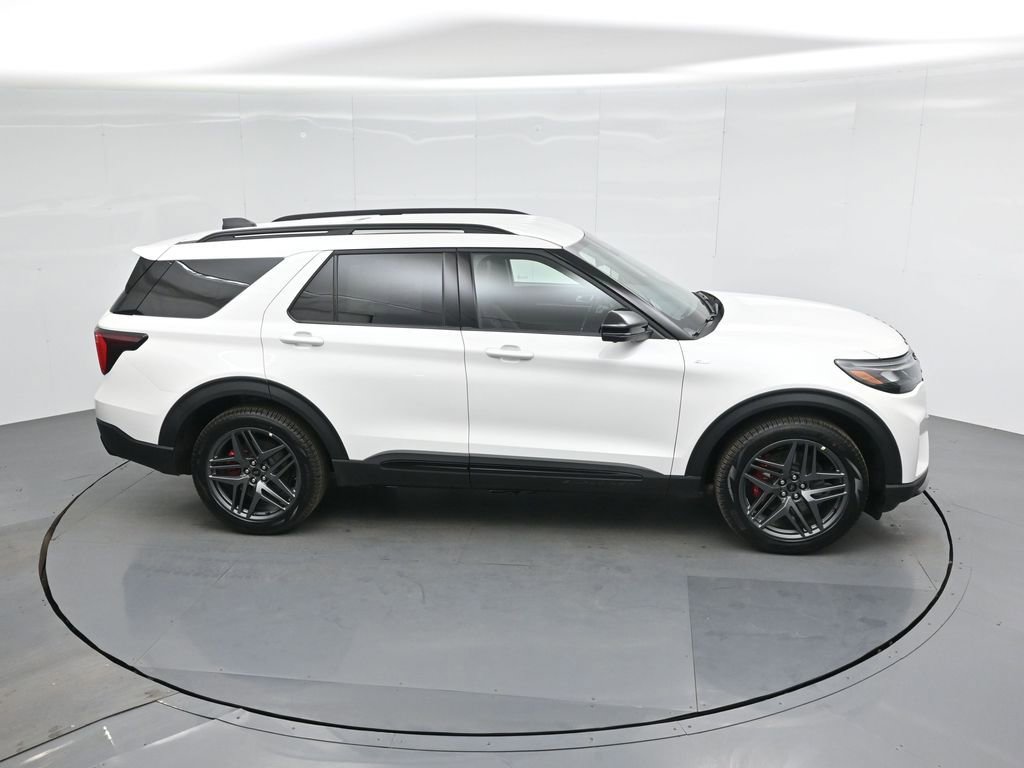 Certified 2025 Ford Explorer ST-Line w/ Premium Package image 56