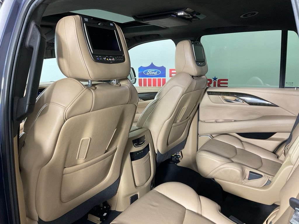 Used 2019 Cadillac Escalade Platinum AWD/4WD image 15
