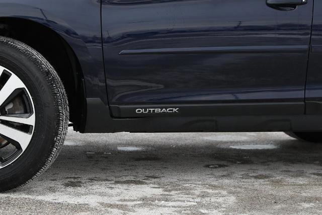Used 2018 Subaru Outback 2.5i Limited image 12