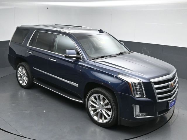 Used 2018 Cadillac Escalade Luxury AWD/4WD image 42