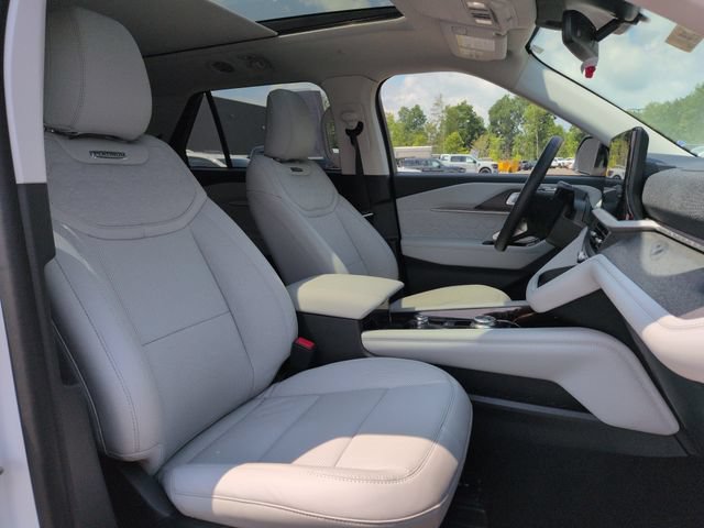 Certified 2026 Ford Explorer Platinum w/ LUX Leather Package AWD/4WD image 15