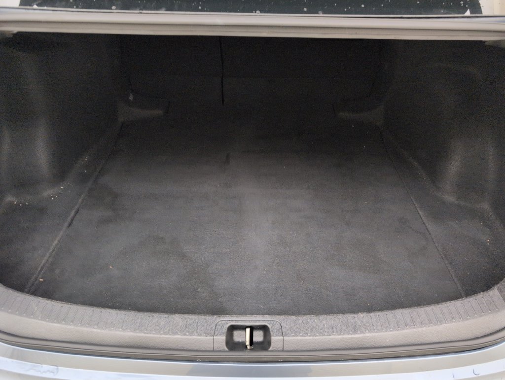Used 2025 Toyota Corolla LE FWD image 30