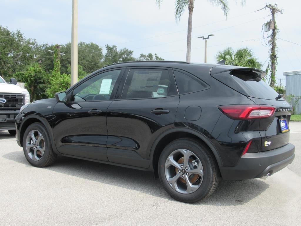 Certified 2025 Ford Escape ST-Line w/ Tech Pack #1 image 2