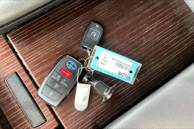 Used 2021 Toyota Sienna LE FWD image 15