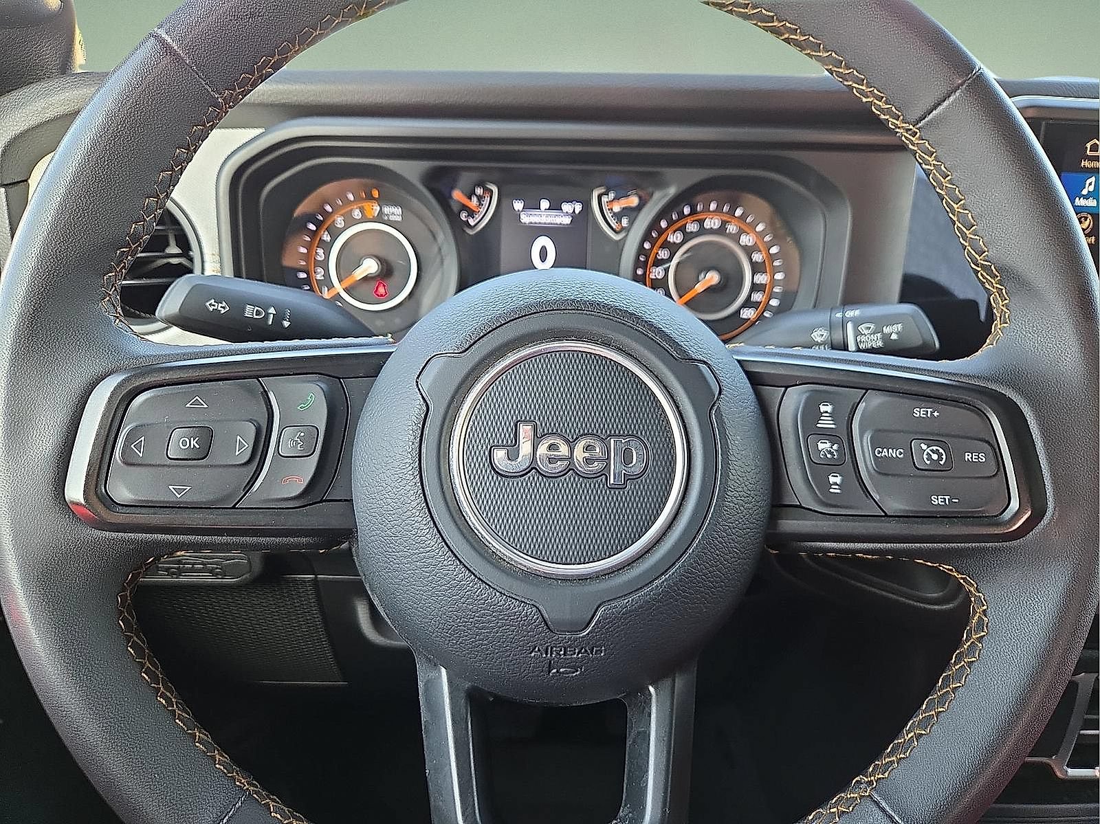 Used 2024 Jeep Gladiator Sport AWD/4WD image 24