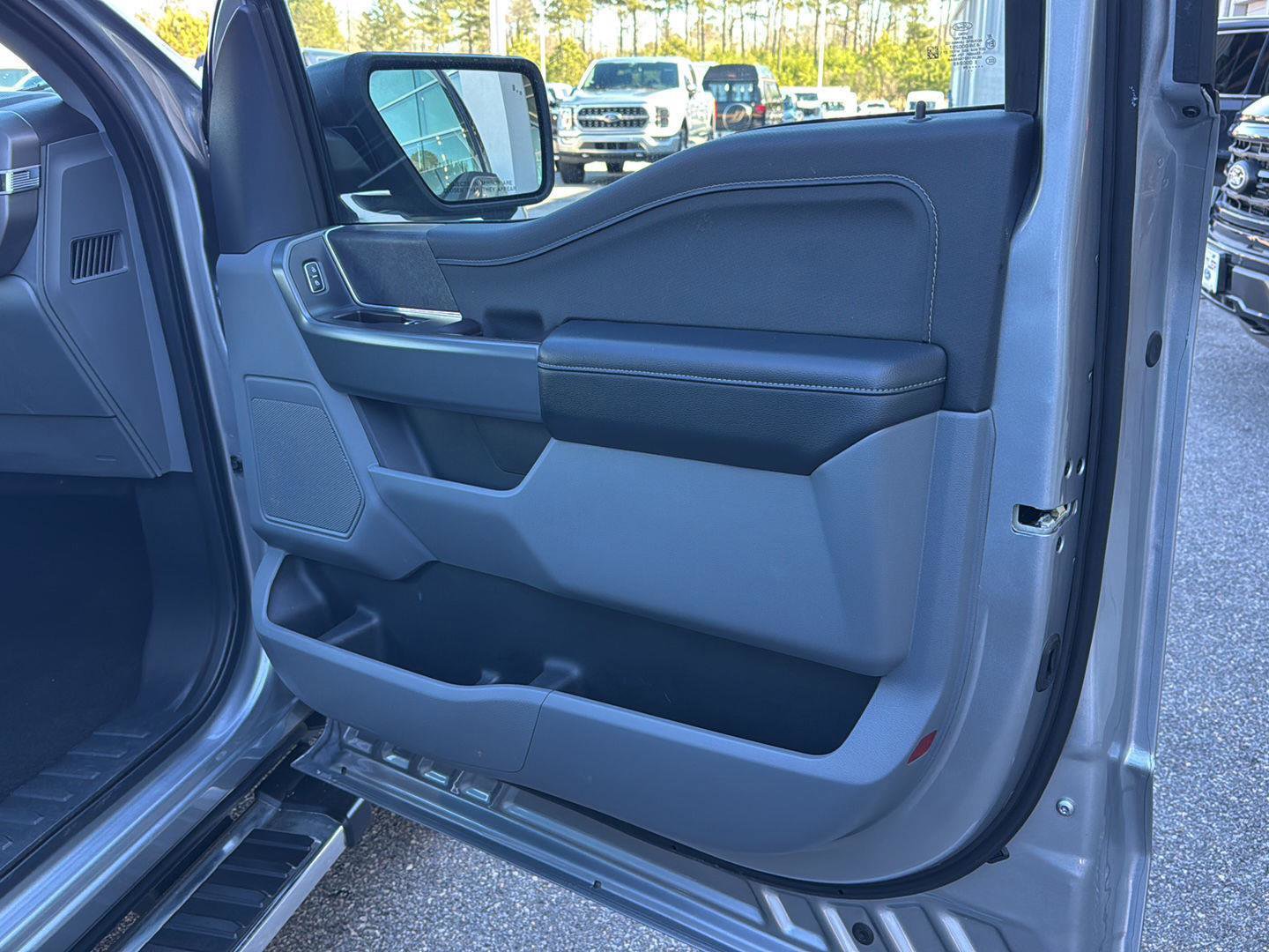 Certified 2024 Ford F150 XLT w/ Mobile Office Package image 12