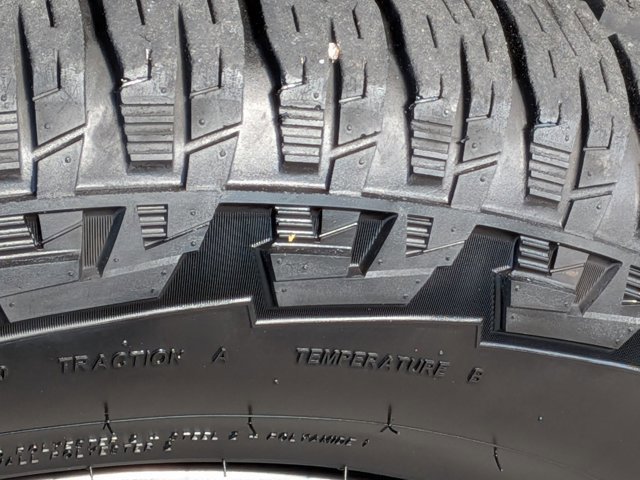 Certified 2022 Ford F150 XLT w/ Equipment Group 302A High image 11