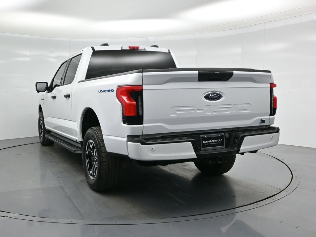 Certified 2023 Ford F150 Lightning XLT image 26