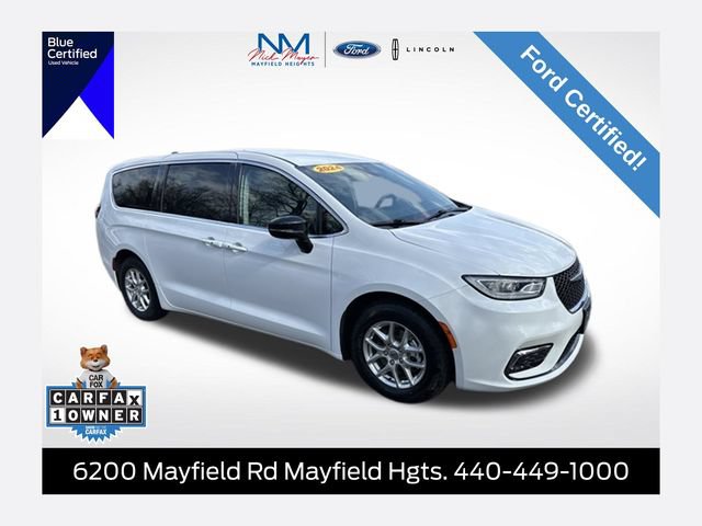 Used 2024 Chrysler Pacifica Touring-L FWD image 1