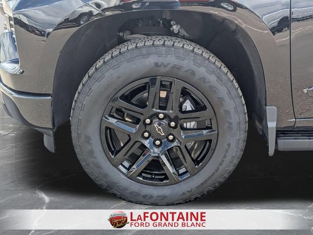 Used 2026 Chevrolet Silverado 1500 High Country w/ Midnight Edition AWD/4WD image 34