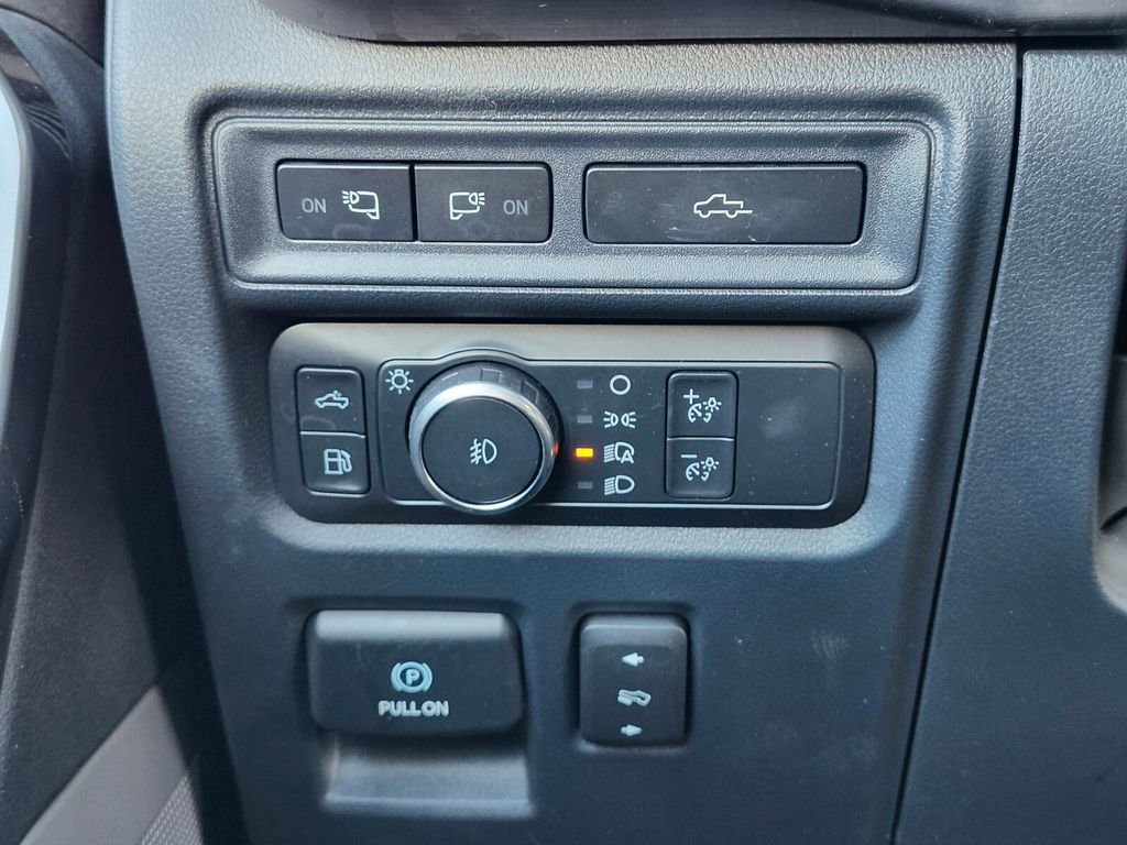 Certified 2022 Ford F150 Lariat w/ Equipment Group 502A High image 23