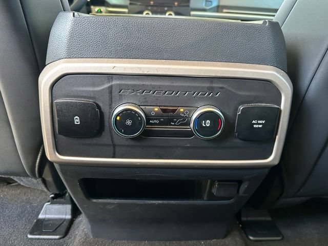 Certified 2024 Ford Expedition XLT RWD image 30