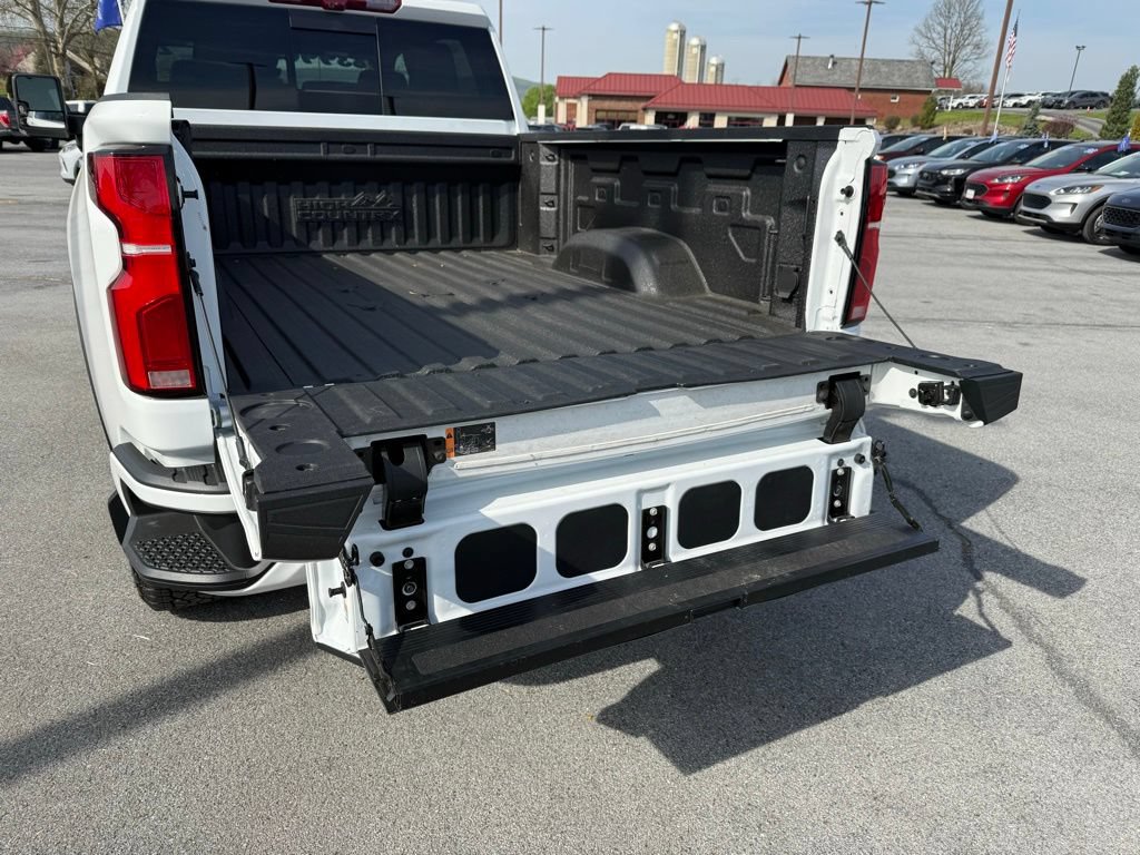 Used 2024 Chevrolet Silverado 3500 High Country w/ High Country Premium Package AWD/4WD image 22