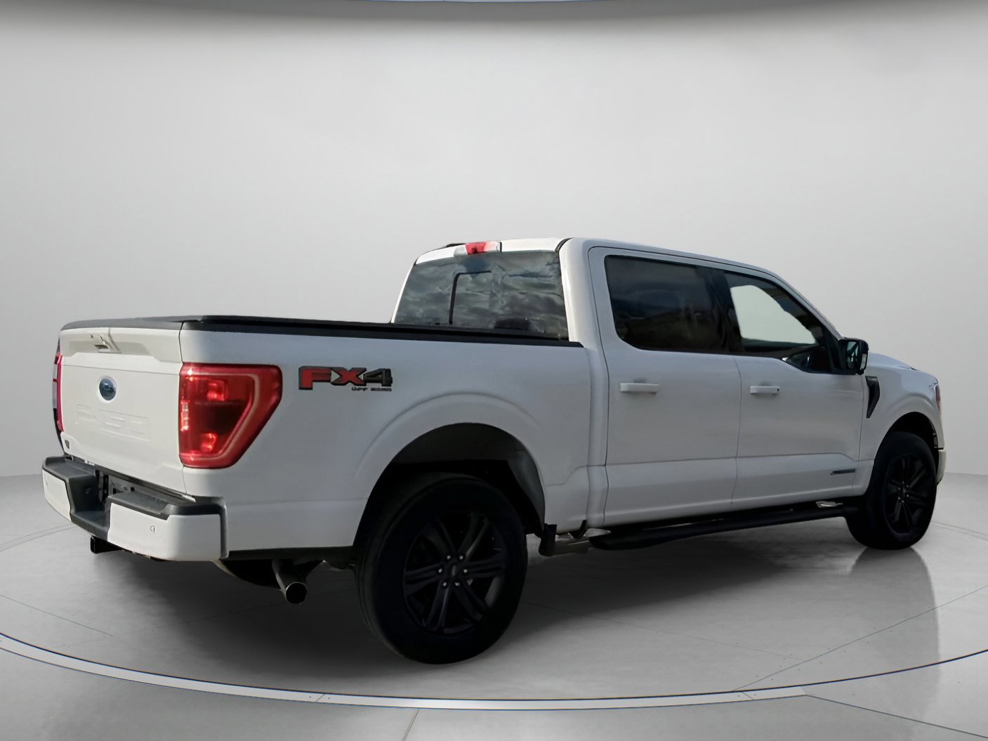 Certified 2021 Ford F150 XLT w/ Equipment Group 302A High image 21