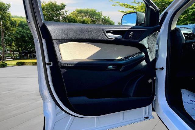 Certified 2019 Ford Edge SE FWD image 22