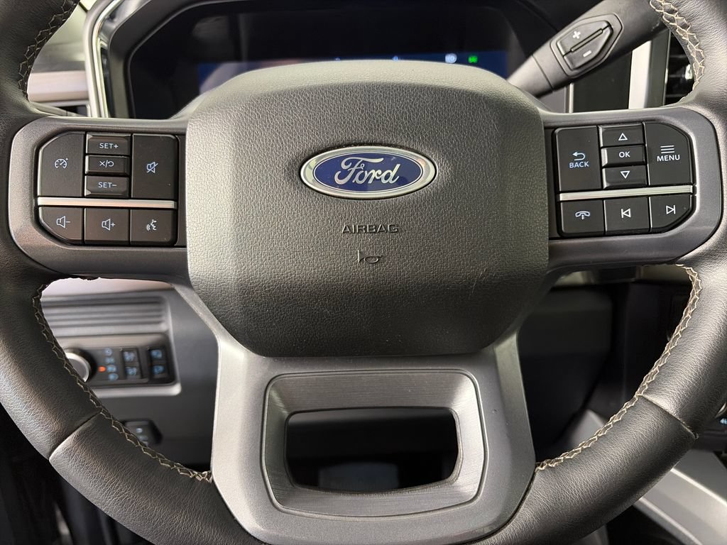 Certified 2026 Ford F350 Lariat w/ Black Appearance Package AWD/4WD image 16