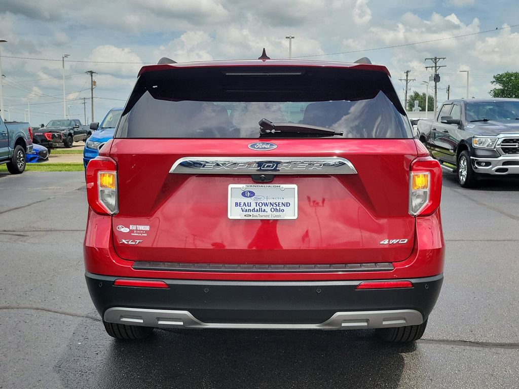 Certified 2022 Ford Explorer XLT w/ Equipment Group 202A AWD/4WD image 5