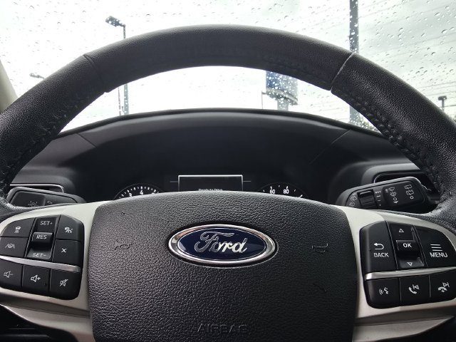 Certified 2022 Ford Explorer Limited w/ Hybrid Equipment Group 310A AWD/4WD image 29