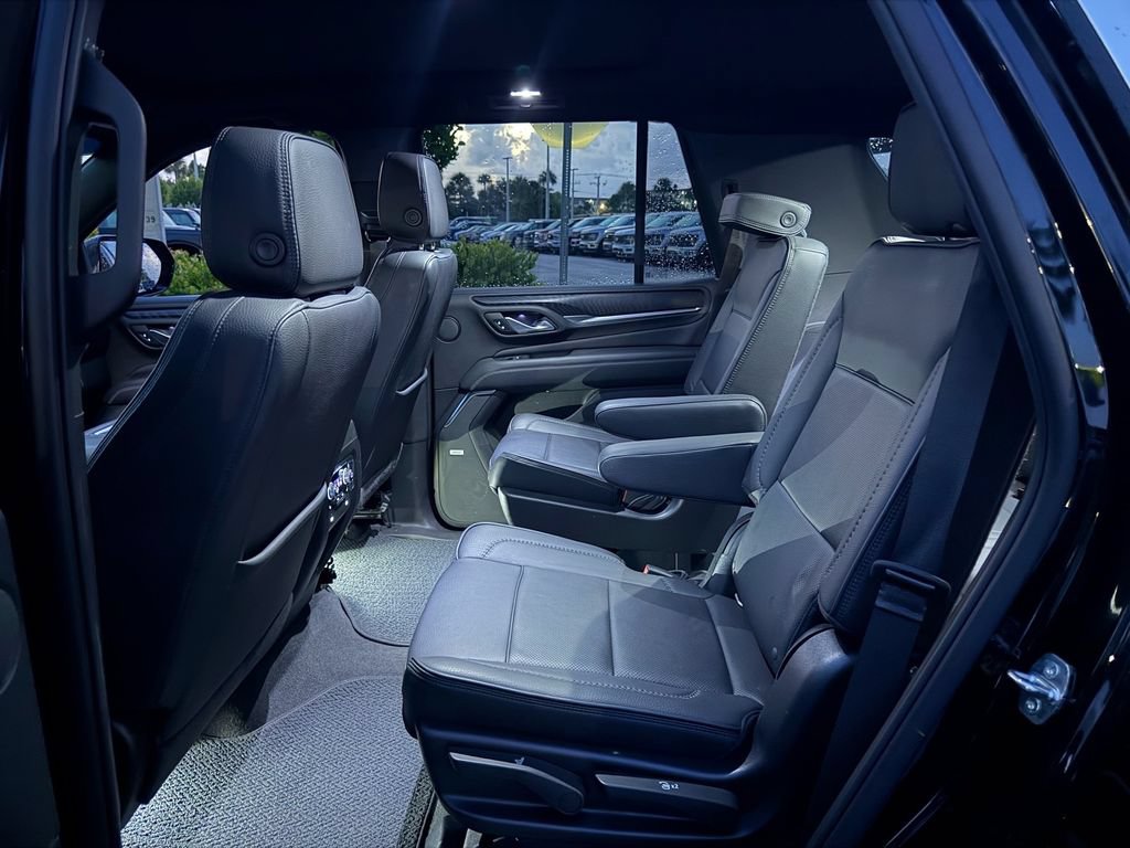 Used 2022 GMC Yukon Denali w/ Max Trailering Package AWD/4WD image 12