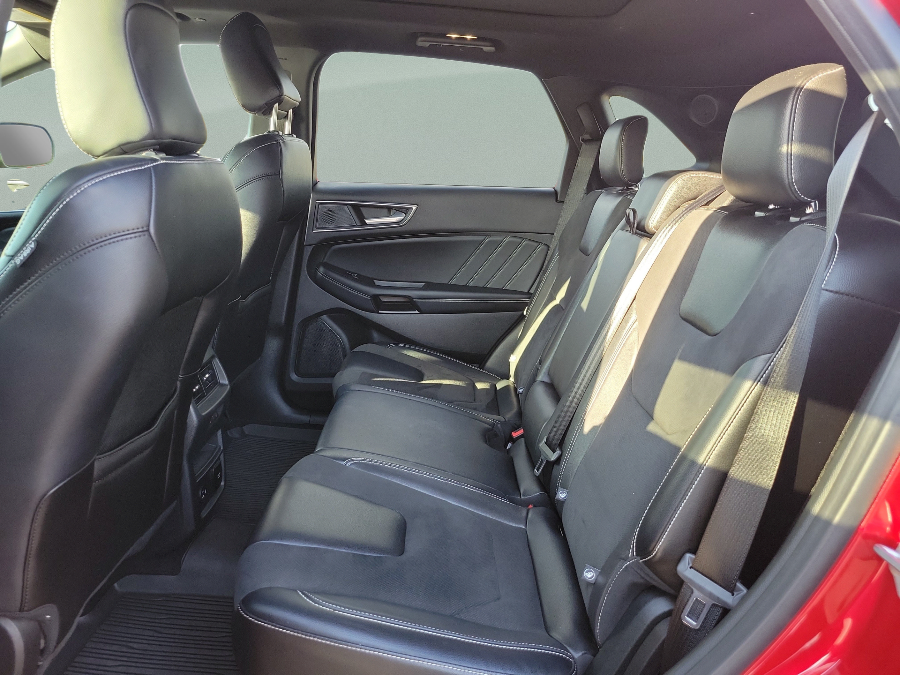 Certified 2022 Ford Edge ST w/ Equipment Group 401A AWD/4WD image 10