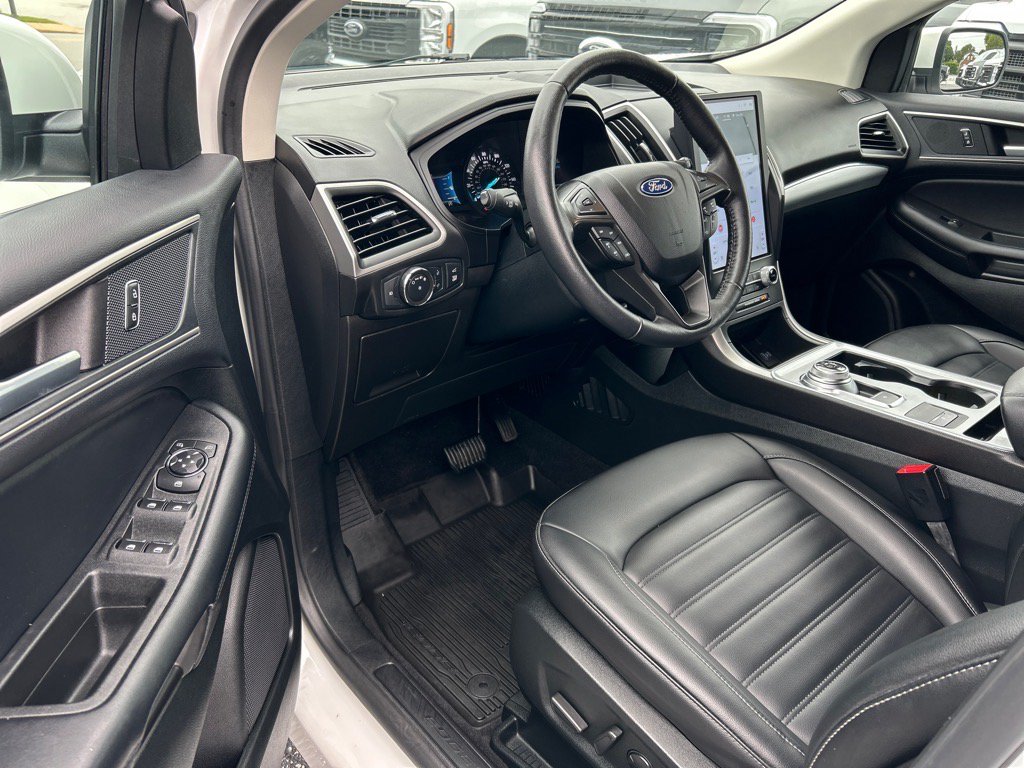 Certified 2022 Ford Edge SEL w/ Convenience Package AWD/4WD image 7