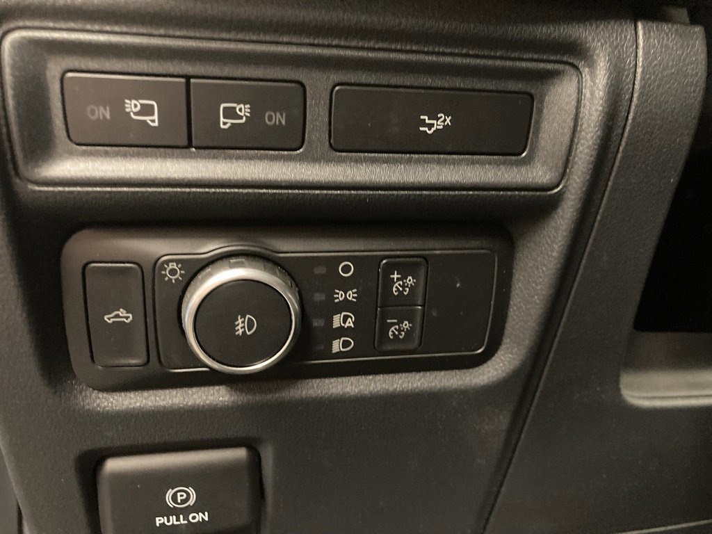 Certified 2022 Ford F150 XLT w/ Equipment Group 302A High image 13