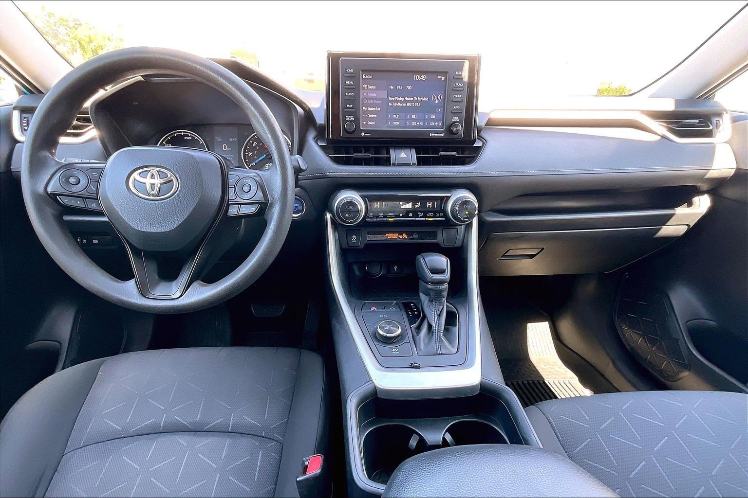 Used 2020 Toyota RAV4 XLE w/ All Weather Liner Package AWD/4WD image 14