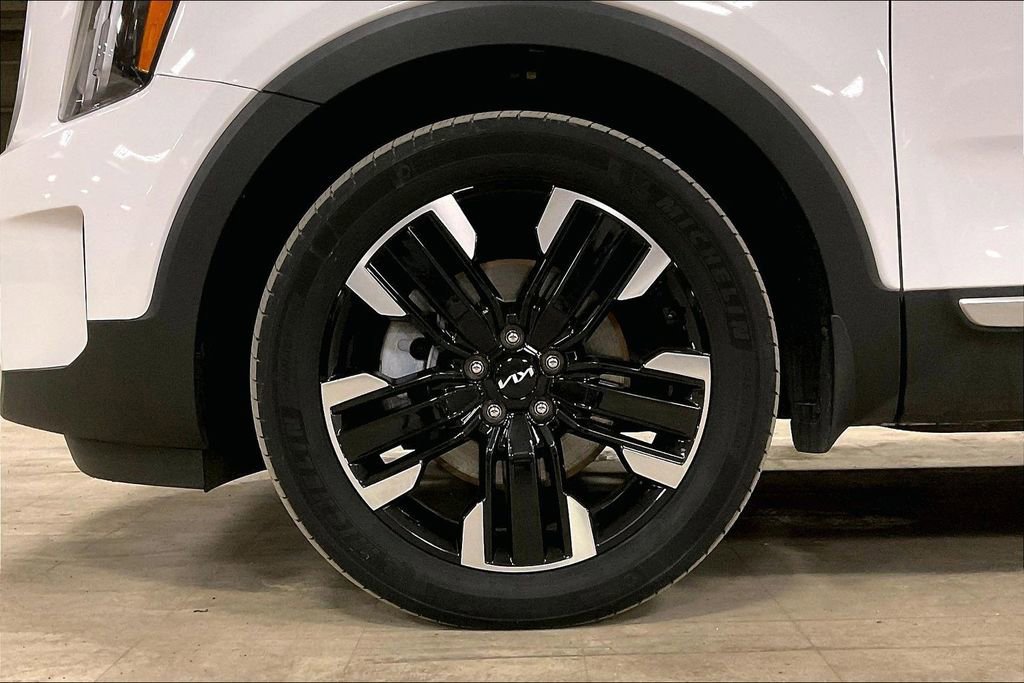 Used 2024 Kia Telluride SX Prestige image 11