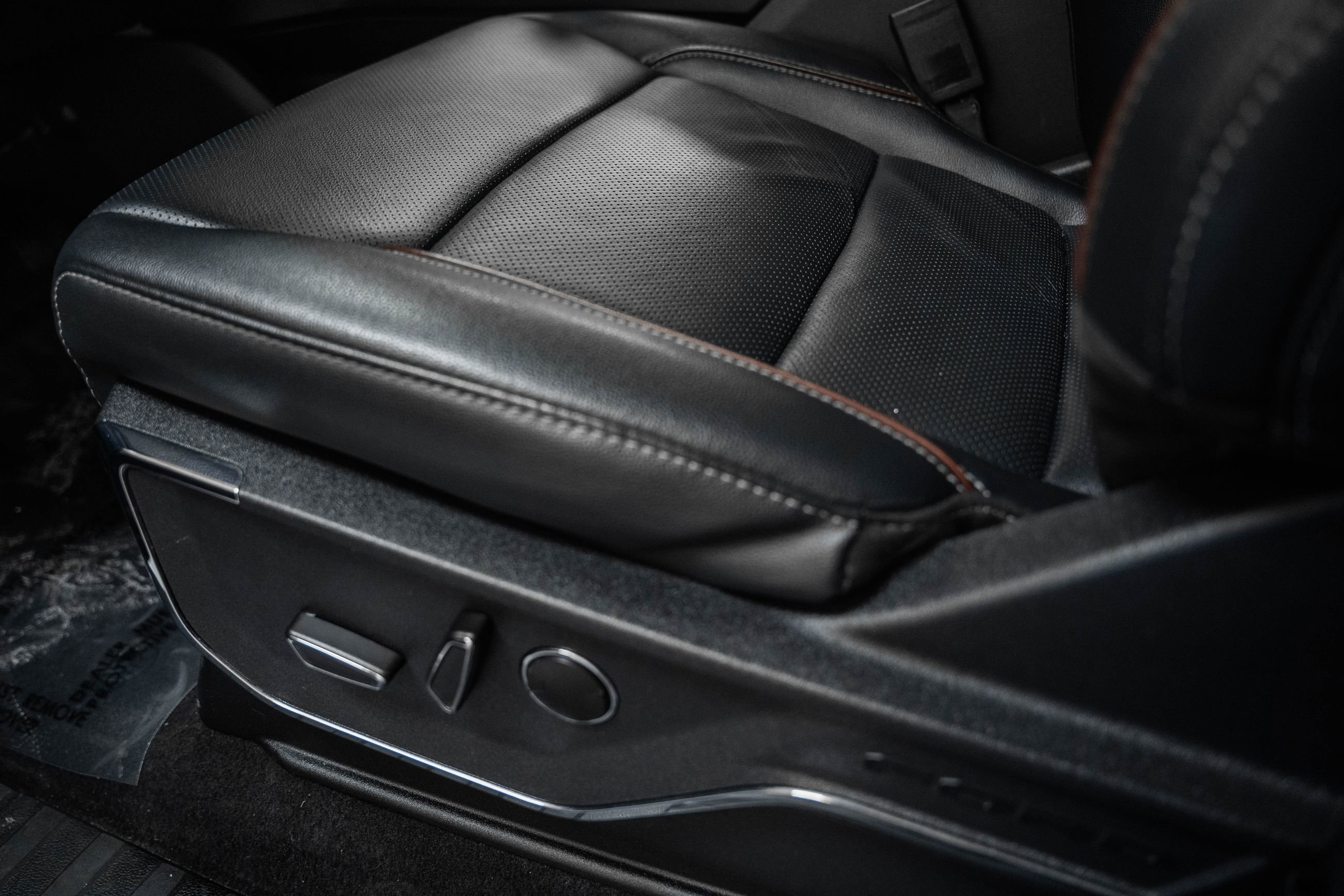 Certified 2023 Ford F150 Lariat w/ Equipment Group 502A High image 43