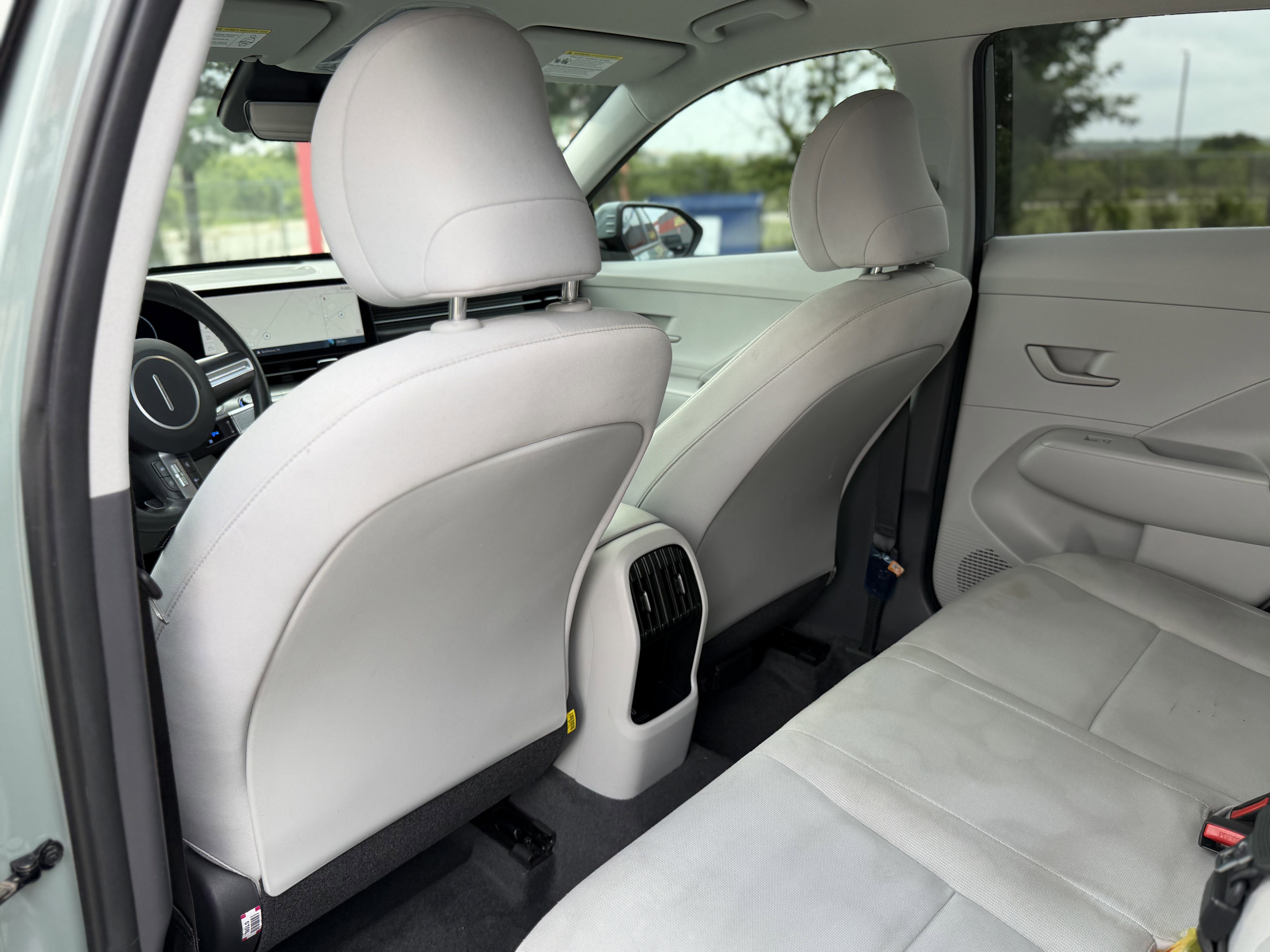 Used 2024 Hyundai Kona SEL w/ Convenience Package FWD image 24
