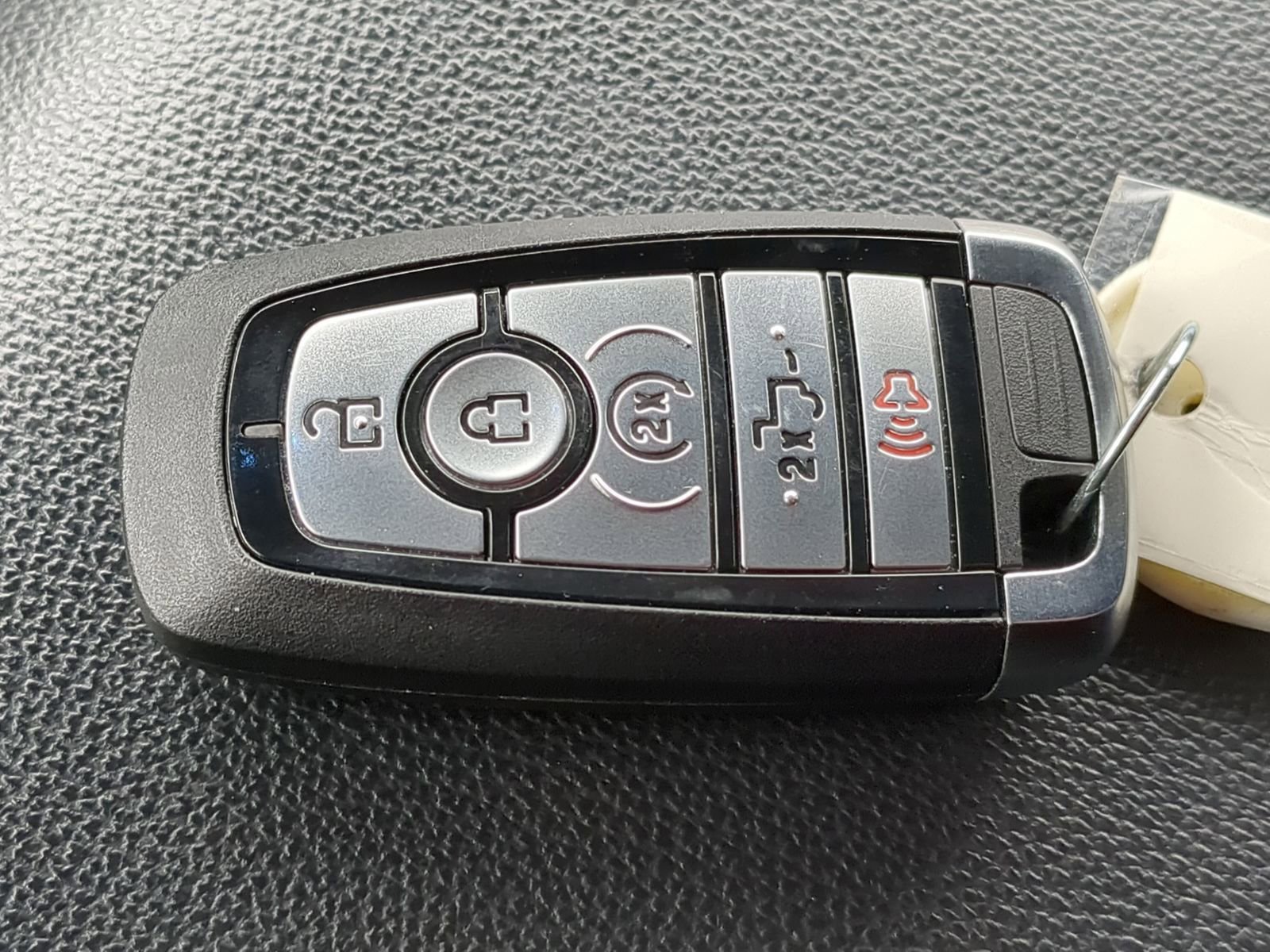 Certified 2022 Ford F150 XLT w/ Equipment Group 302A High image 38