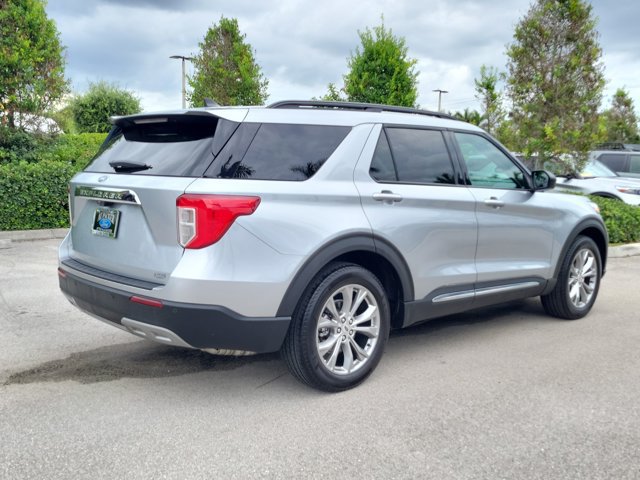 Certified 2023 Ford Explorer XLT w/ Equipment Group 202A RWD image 7