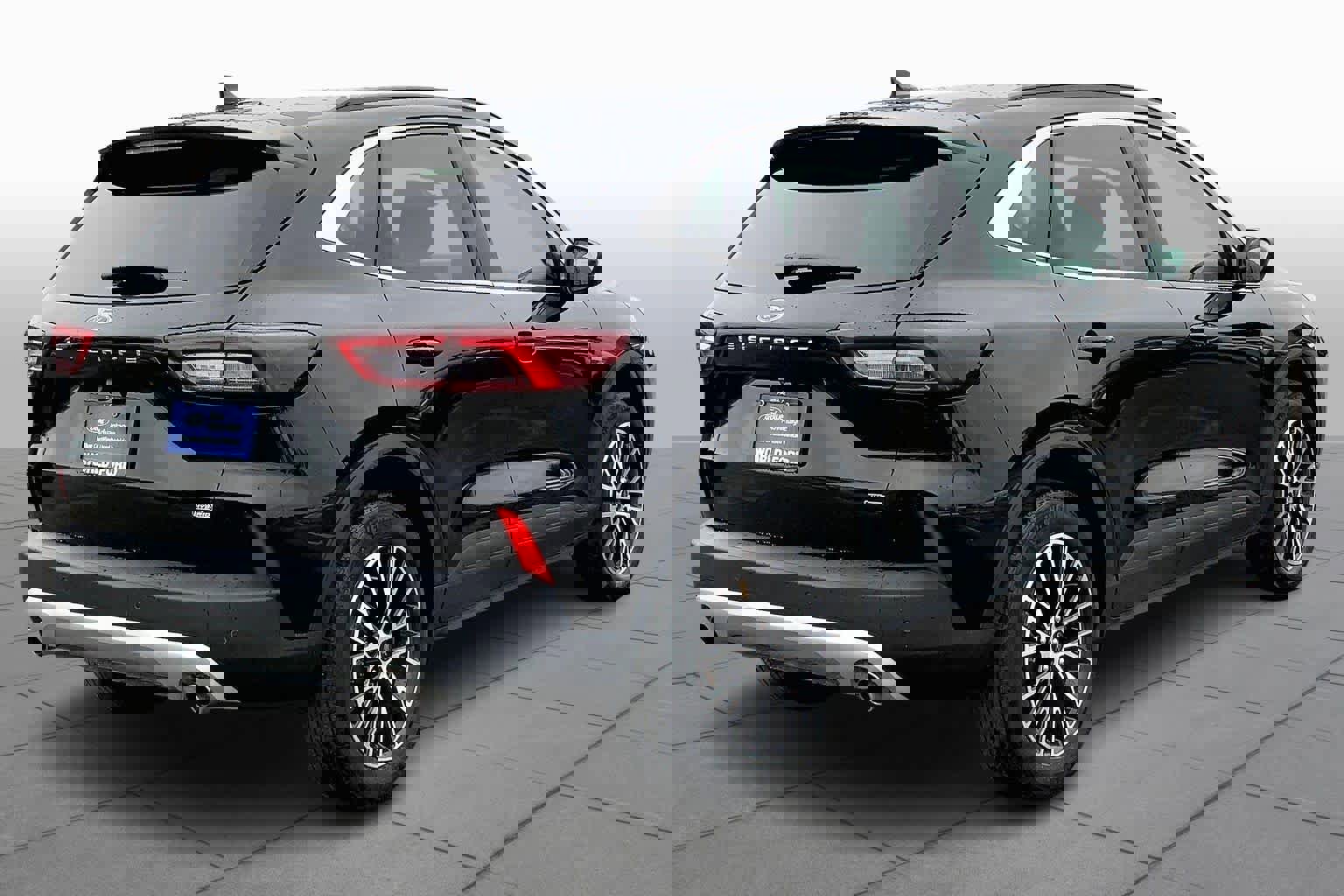 Certified 2025 Ford Escape SE image 12