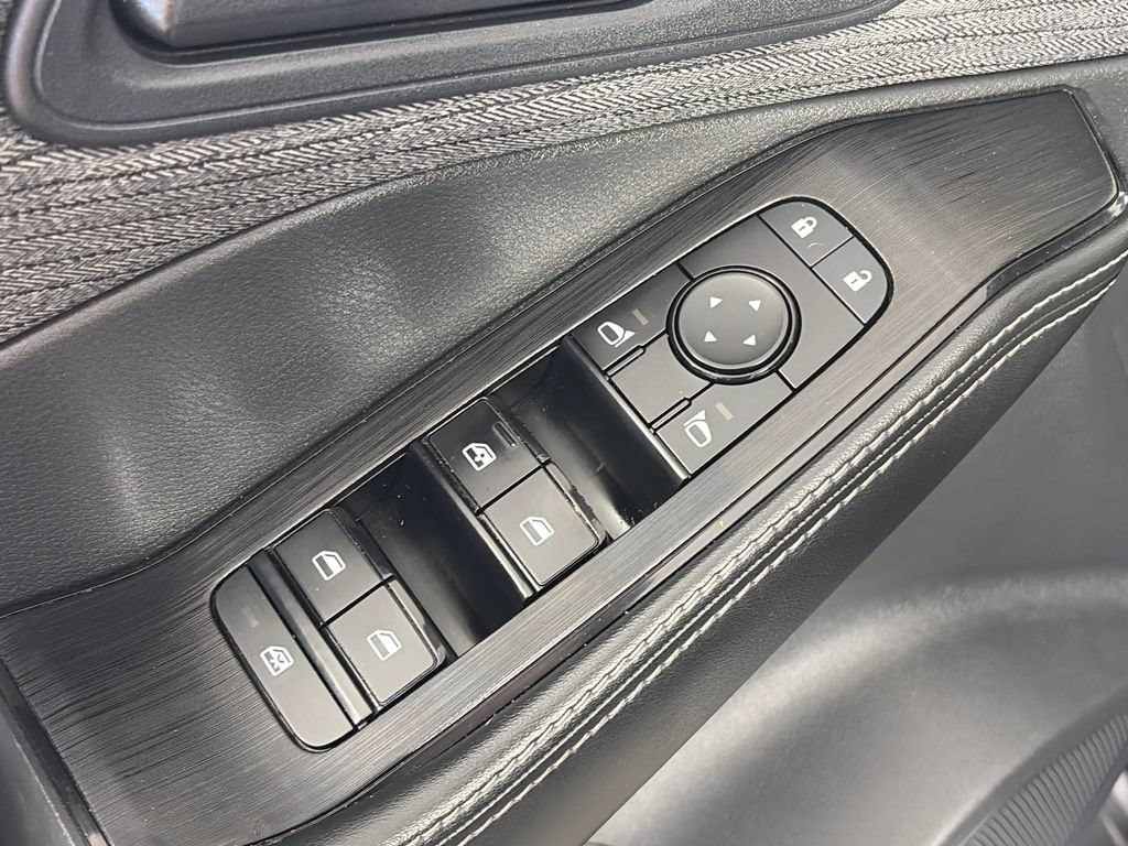 Used 2021 Nissan Rogue S AWD/4WD image 24