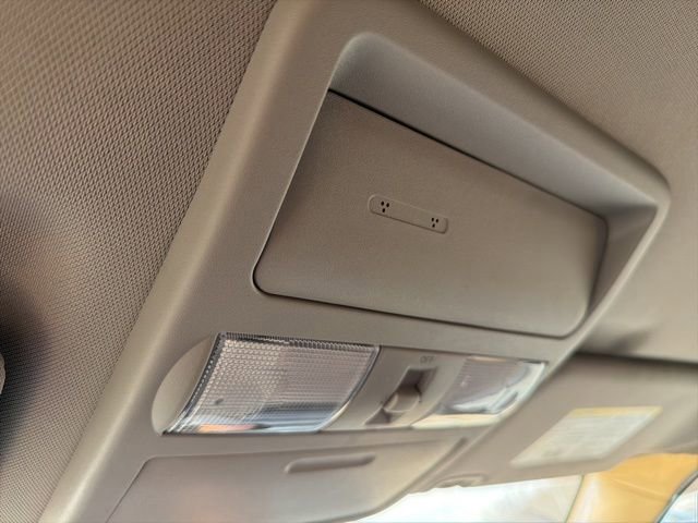 Used 2022 Nissan Frontier SV image 25