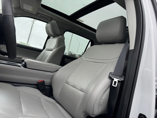 Certified 2025 Ford Expedition Max Active image 12