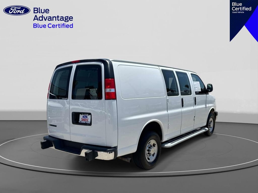 Used 2024 Chevrolet Express 2500 w/ Driver Convenience Package RWD image 5