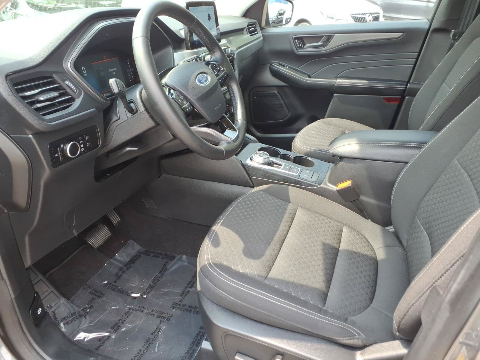 Certified 2023 Ford Escape Active AWD/4WD image 11